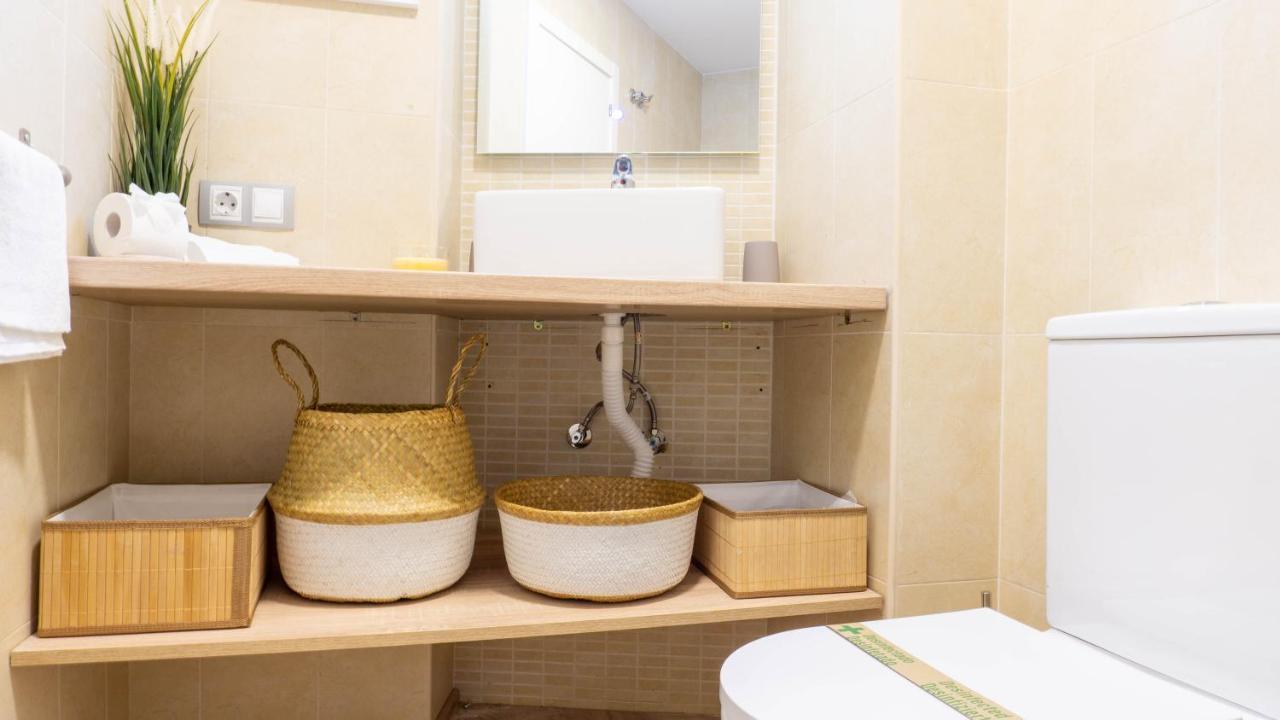 Apartment Dos Aceras Málaga Eksteriør billede